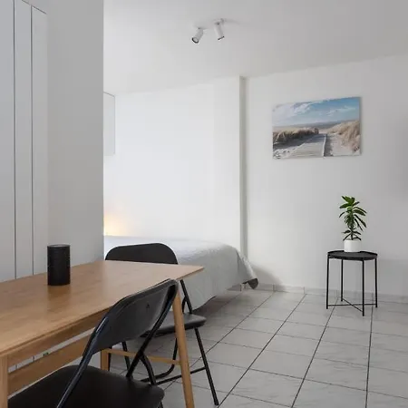 Victoria Studio